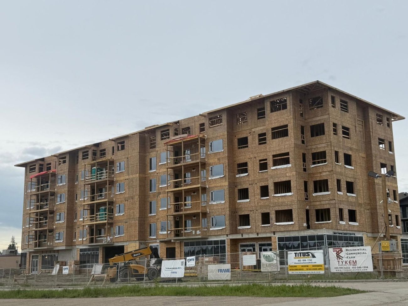 Wood-frame apartment building under construction
